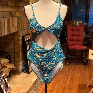 One piece bathing suit